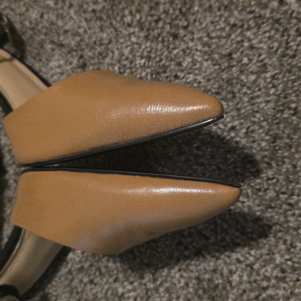 Pre-loved BCBG Two-tone  Dillyn Leather Ankle Strap Heels Sz 9.5 - Picture 2 of 8